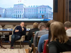 Бельский рекомендовал студентам начинать работу в политике с низов