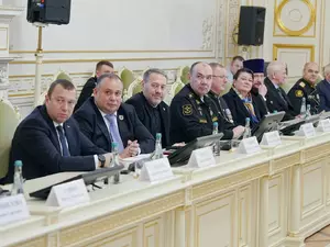 Бельский принял в ЗакСе главкома ВМФ Моисеева