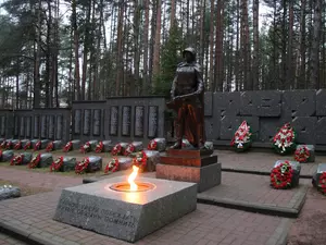 Беглов и Бельский обратились к горожанам в связи с Днем Неизвестного солдата