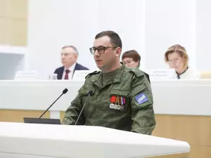 Купчинский депутат Маликов предложил сделать бесплатным багаж для участников СВО