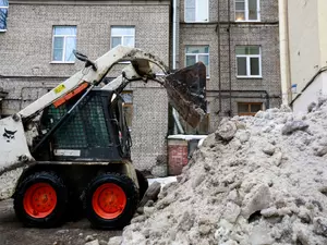 За новогодние праздники из Петербурга вывезено 106,2 тысячи кубометров снега