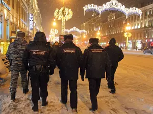 Петербургская полиция задержала более 1,1 тысячи иностранцев в новогоднюю ночь