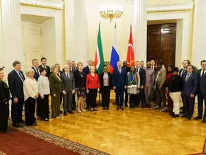 Депутаты из ЮАР приняли участие в заседании петербургского парламента