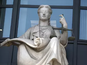 Центр музейных и выставочных проектов обратился в суд с иском о банкротстве