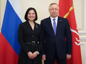 Беглов наградил Ксению Шойгу за заслуги перед Петербургом