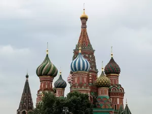 �: � ������������ � �������� �������� ����� ��������� �����������