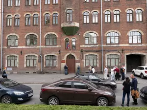 Суд эвакуировали за час до заседания по делу Раховой