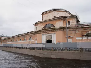 Началась реставрация Конюшенного ведомства в Петербурге