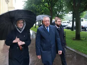 Беглов открыл в Петроградском районе бульвар имени Вербицкой