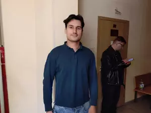 Суд в Петербурге арестовал на 10 суток депутата ЗакСа Ленобласти Апостолевского