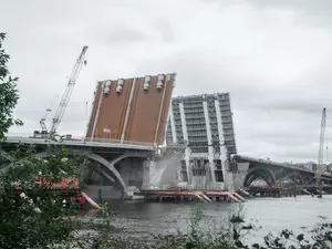 Петербургу передадут дом под снос для строительства Большого Смоленского моста