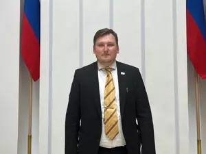 Мундеп Чигирин пожаловался главе Адмиралтейского района на долгий капремонт