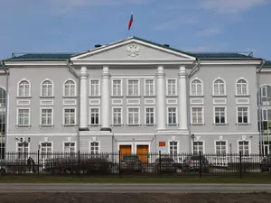 Подростка отправили под арест за поджог ТРК в Шушарах