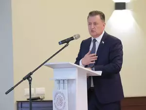Сенатор от Вологодской области Богомазов досрочно сложит полномочия