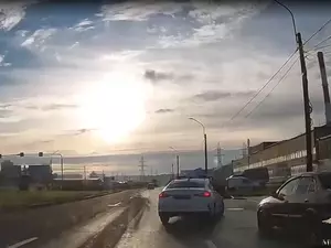 Сотрудники ГАИ в Петербурге со стрельбой задержали лихача