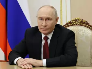 Путин выступил на Форуме объединенных культур в Петербурге